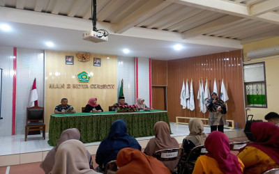 Pembinaan ASN MAN 2 Kota Cirebon: Penguatan Komitmen ASN BERAKHLAK dan Zona Integritas